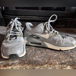 Nike Air Max Grey W sz 7.5 EU 38.5